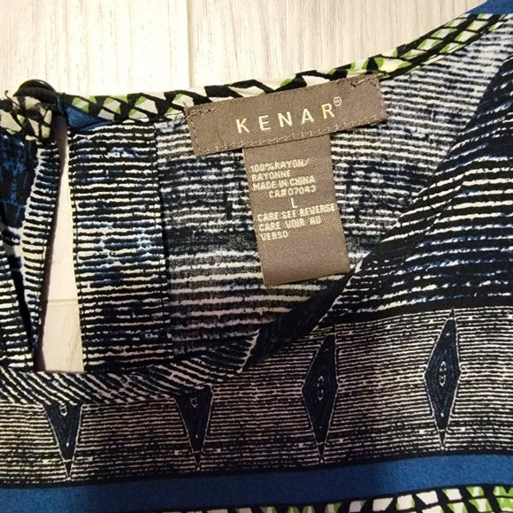 Patterned Loose Fit Top - Picture 4 of 4